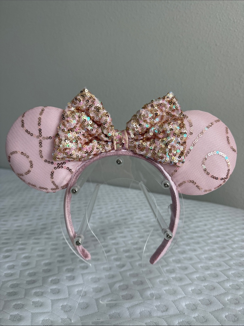 Disney Bibbidi Bobbidi Boutique Pink Sequin Bow Minnie Ear Headband